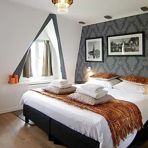 Flower Market Hotel Amsterdam