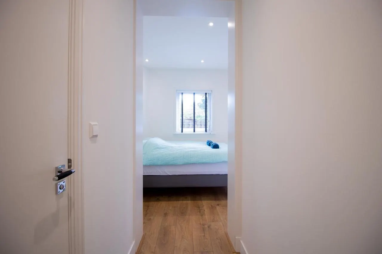 ** Aparthotel Escamp Apartments The Hague Netherlands